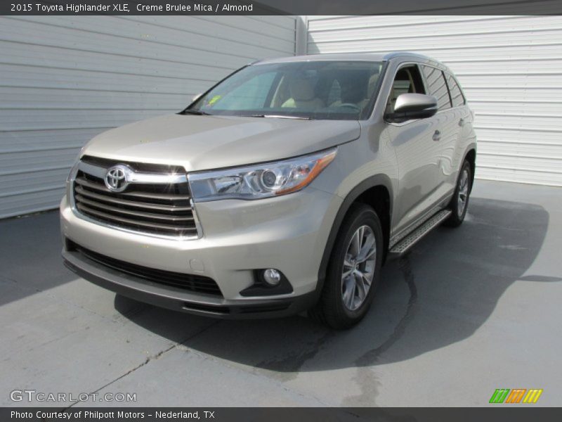 Creme Brulee Mica / Almond 2015 Toyota Highlander XLE