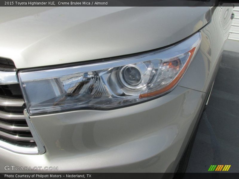 Creme Brulee Mica / Almond 2015 Toyota Highlander XLE