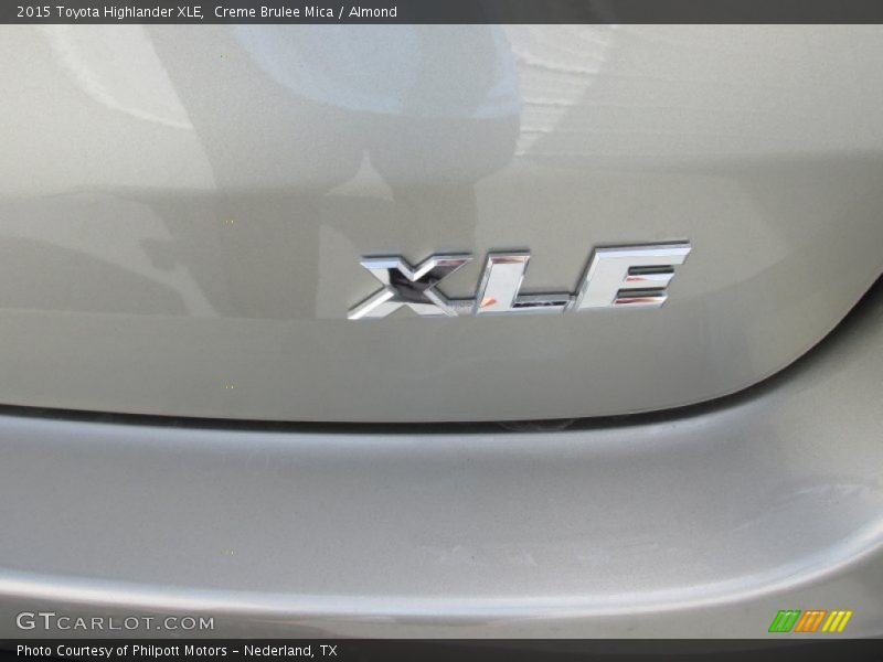 Creme Brulee Mica / Almond 2015 Toyota Highlander XLE