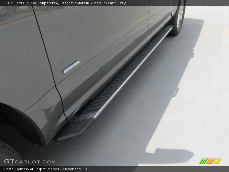 Magnetic Metallic / Medium Earth Gray 2015 Ford F150 XLT SuperCrew