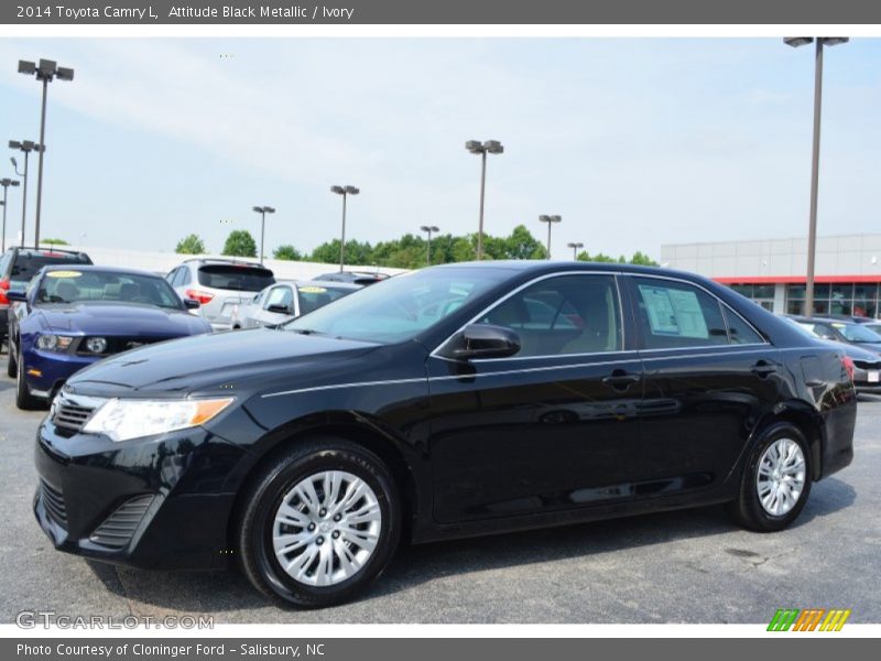 Attitude Black Metallic / Ivory 2014 Toyota Camry L