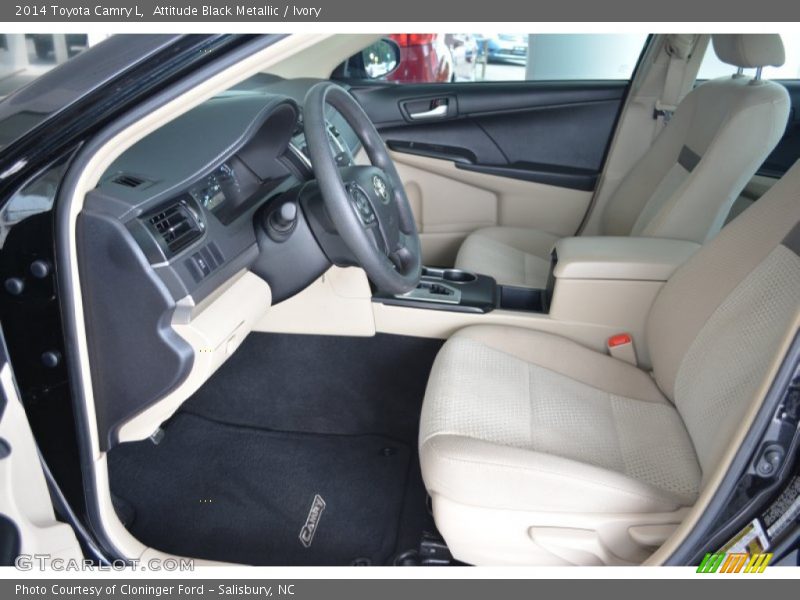 Attitude Black Metallic / Ivory 2014 Toyota Camry L