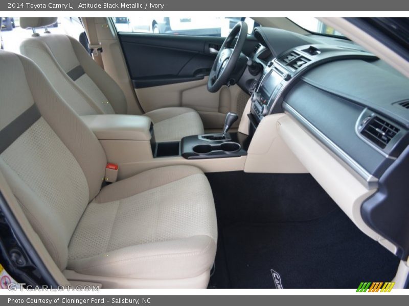 Attitude Black Metallic / Ivory 2014 Toyota Camry L