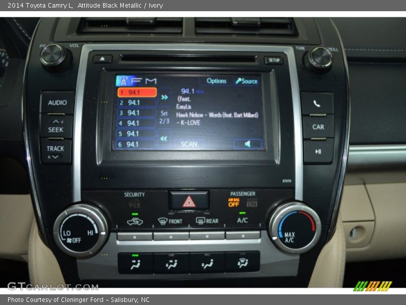Attitude Black Metallic / Ivory 2014 Toyota Camry L