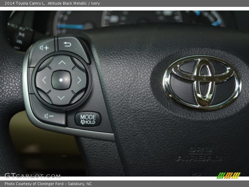 Attitude Black Metallic / Ivory 2014 Toyota Camry L