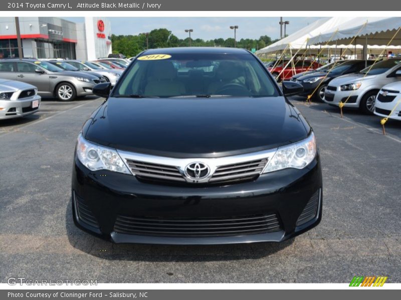 Attitude Black Metallic / Ivory 2014 Toyota Camry L