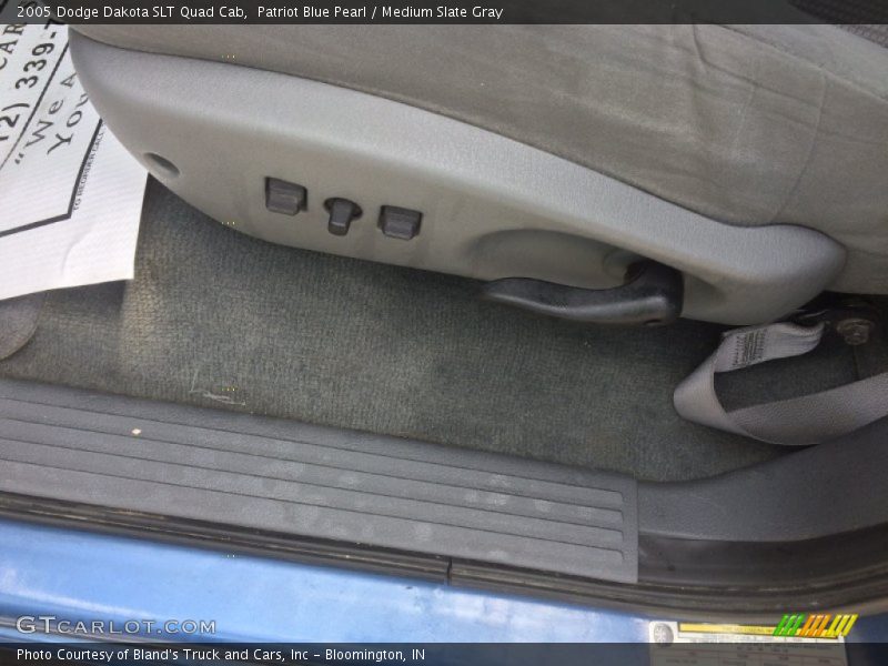 Patriot Blue Pearl / Medium Slate Gray 2005 Dodge Dakota SLT Quad Cab