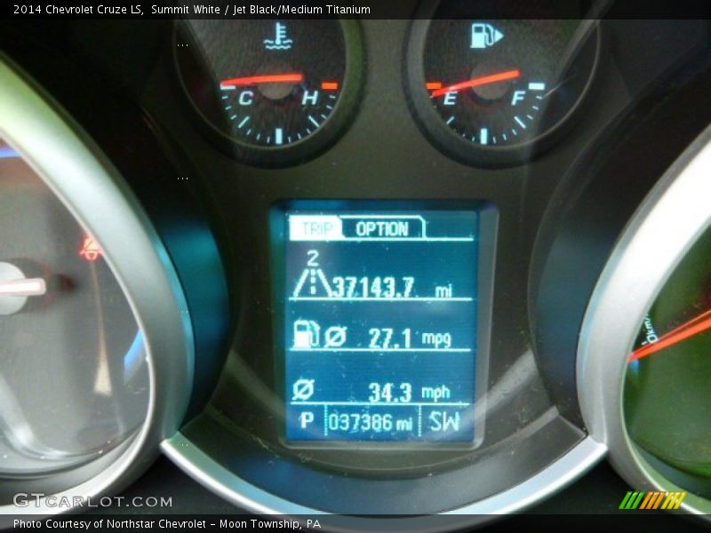 Summit White / Jet Black/Medium Titanium 2014 Chevrolet Cruze LS