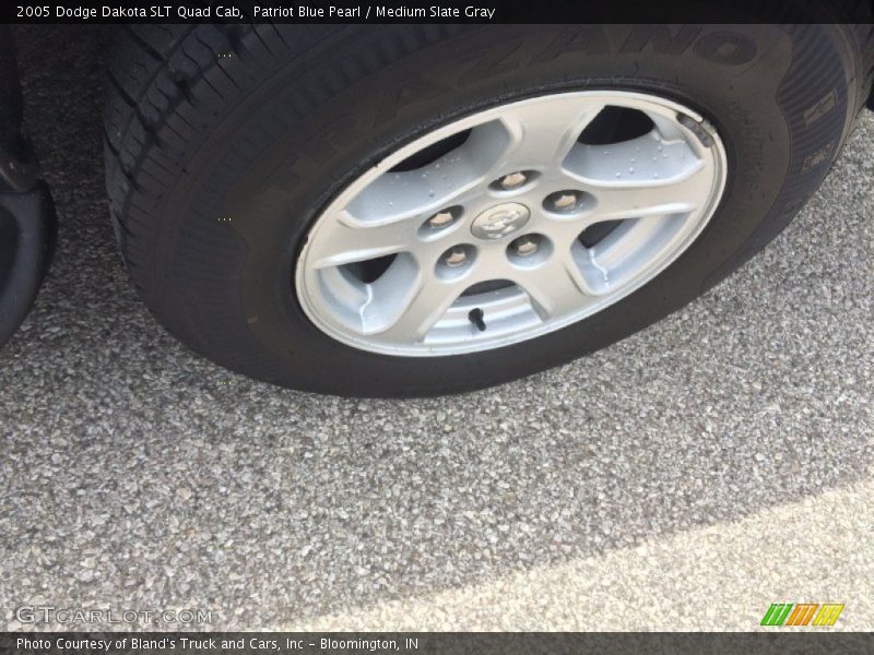 Patriot Blue Pearl / Medium Slate Gray 2005 Dodge Dakota SLT Quad Cab