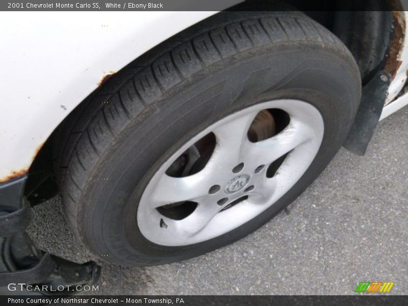 White / Ebony Black 2001 Chevrolet Monte Carlo SS