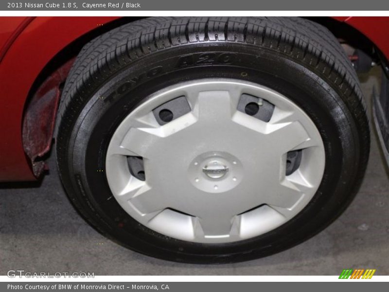Cayenne Red / Black 2013 Nissan Cube 1.8 S