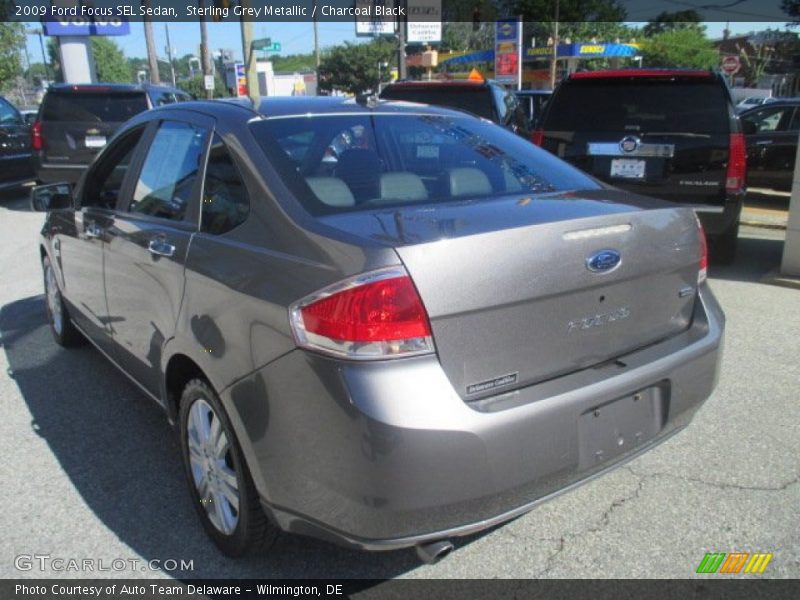 Sterling Grey Metallic / Charcoal Black 2009 Ford Focus SEL Sedan