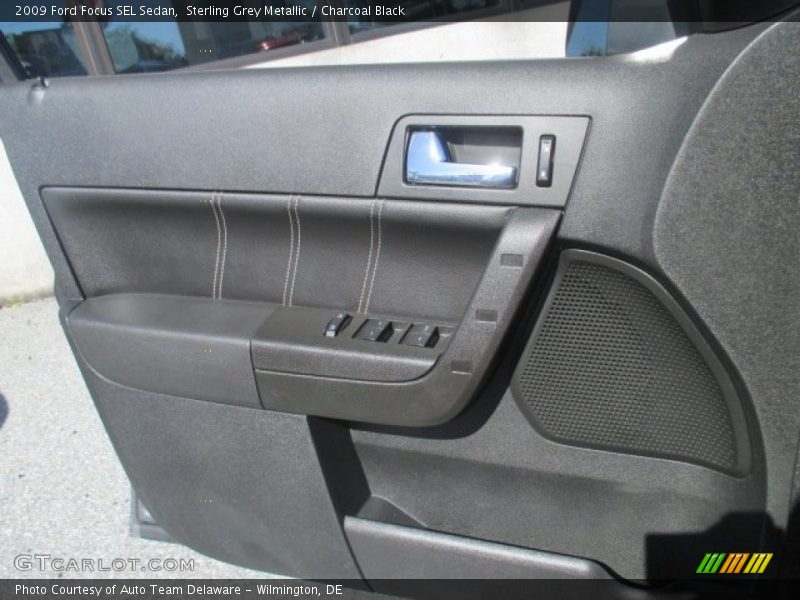 Sterling Grey Metallic / Charcoal Black 2009 Ford Focus SEL Sedan