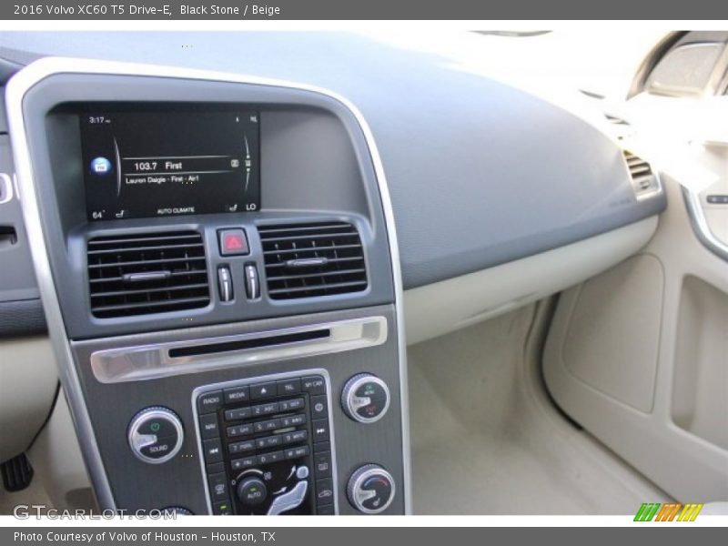 Black Stone / Beige 2016 Volvo XC60 T5 Drive-E