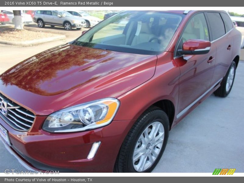 Flamenco Red Metallic / Beige 2016 Volvo XC60 T5 Drive-E