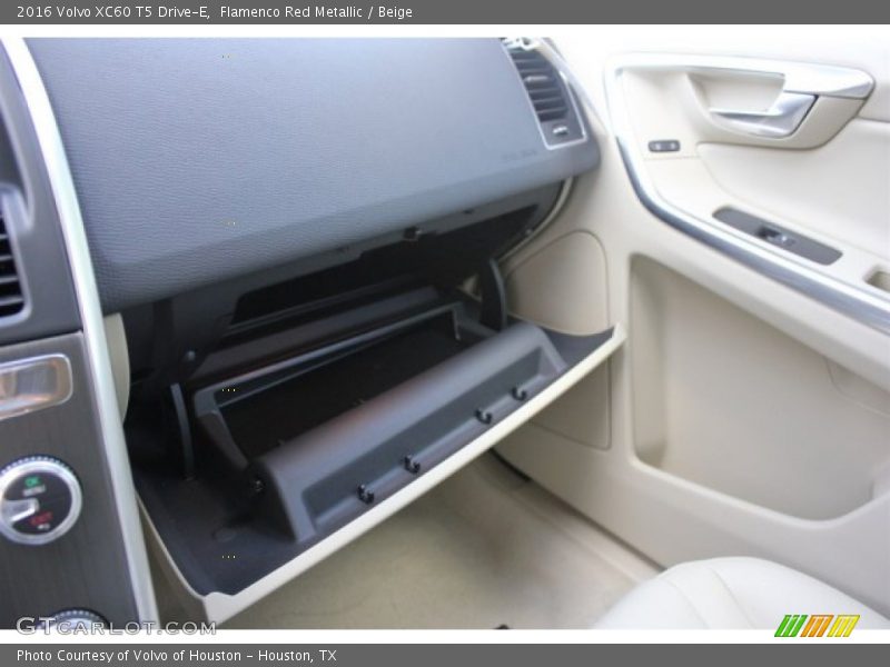 Flamenco Red Metallic / Beige 2016 Volvo XC60 T5 Drive-E