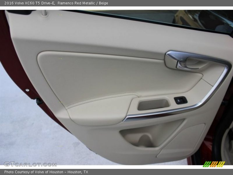 Flamenco Red Metallic / Beige 2016 Volvo XC60 T5 Drive-E