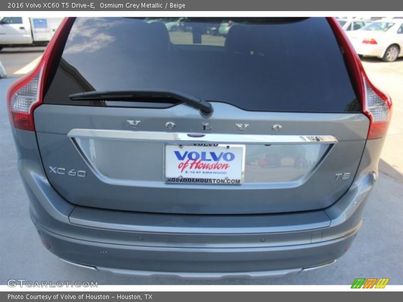 Osmium Grey Metallic / Beige 2016 Volvo XC60 T5 Drive-E