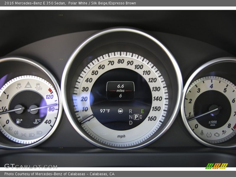 Polar White / Silk Beige/Espresso Brown 2016 Mercedes-Benz E 350 Sedan