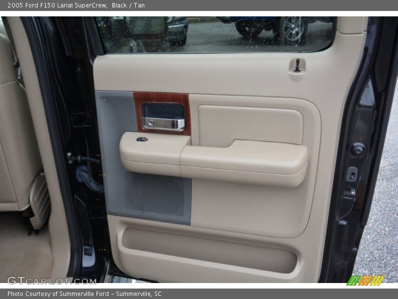 Black / Tan 2005 Ford F150 Lariat SuperCrew