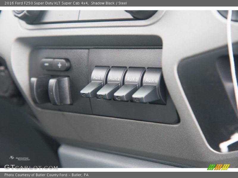 Shadow Black / Steel 2016 Ford F250 Super Duty XLT Super Cab 4x4