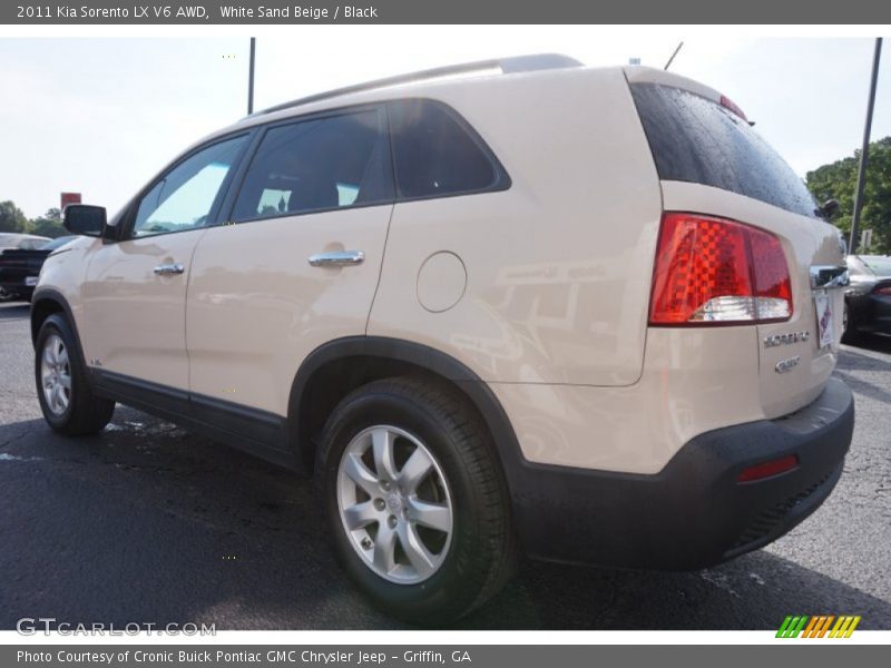 White Sand Beige / Black 2011 Kia Sorento LX V6 AWD