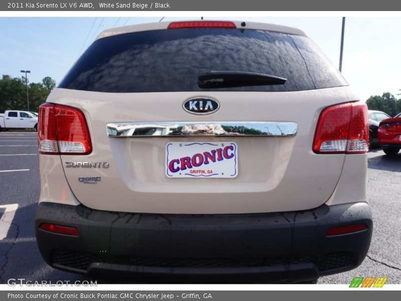 White Sand Beige / Black 2011 Kia Sorento LX V6 AWD