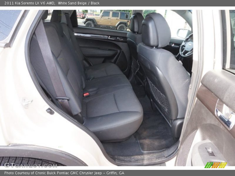 White Sand Beige / Black 2011 Kia Sorento LX V6 AWD