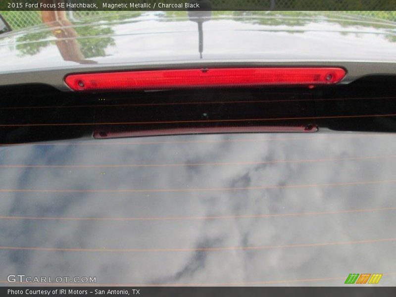 Magnetic Metallic / Charcoal Black 2015 Ford Focus SE Hatchback