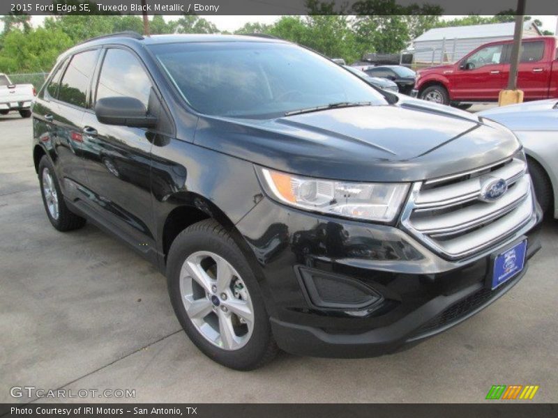 Tuxedo Black Metallic / Ebony 2015 Ford Edge SE