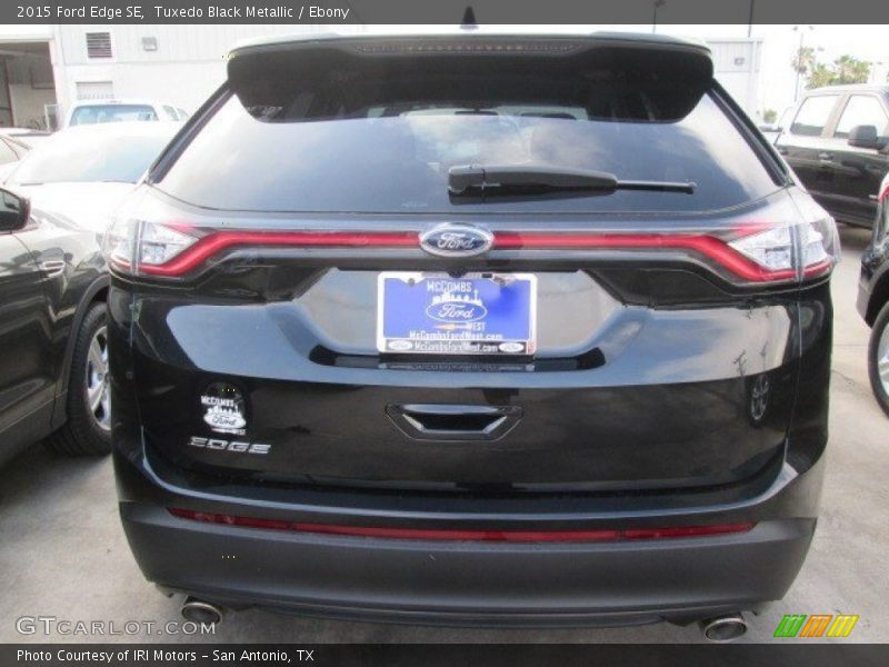 Tuxedo Black Metallic / Ebony 2015 Ford Edge SE