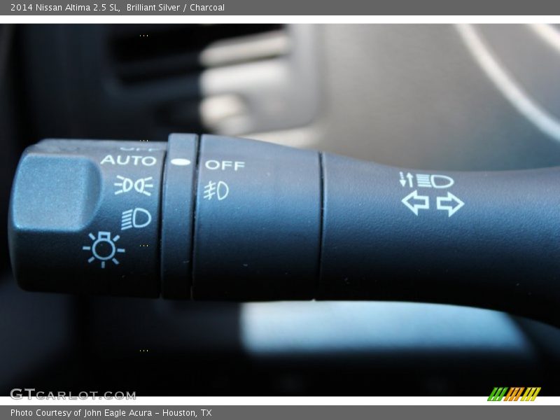 Brilliant Silver / Charcoal 2014 Nissan Altima 2.5 SL