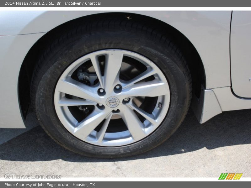 Brilliant Silver / Charcoal 2014 Nissan Altima 2.5 SL