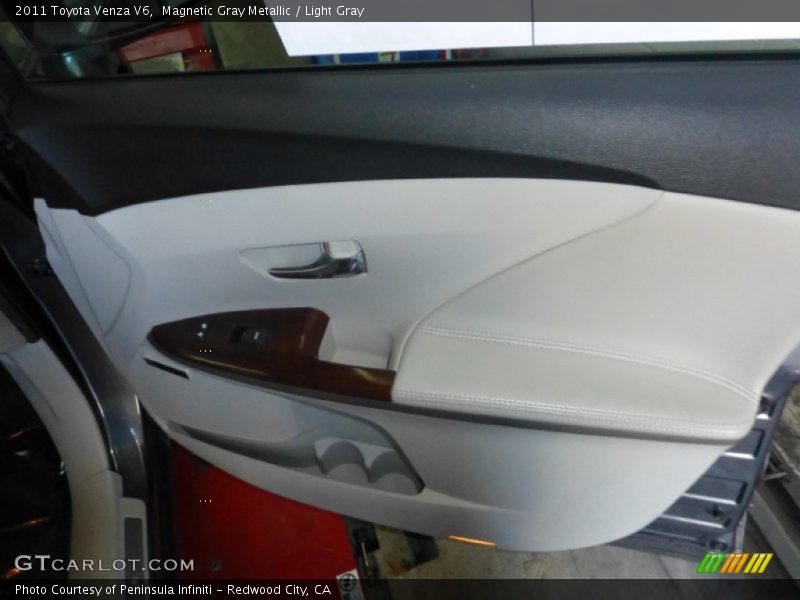 Magnetic Gray Metallic / Light Gray 2011 Toyota Venza V6