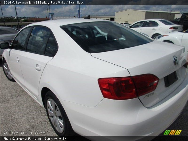 Pure White / Titan Black 2014 Volkswagen Jetta SE Sedan