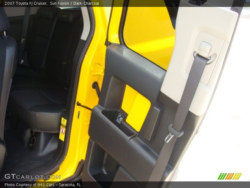 Sun Fusion / Dark Charcoal 2007 Toyota FJ Cruiser