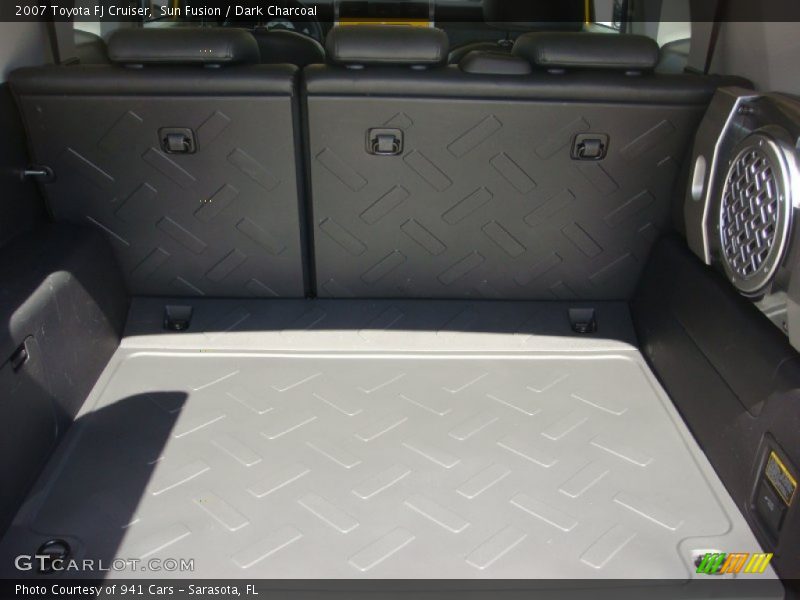  2007 FJ Cruiser  Trunk