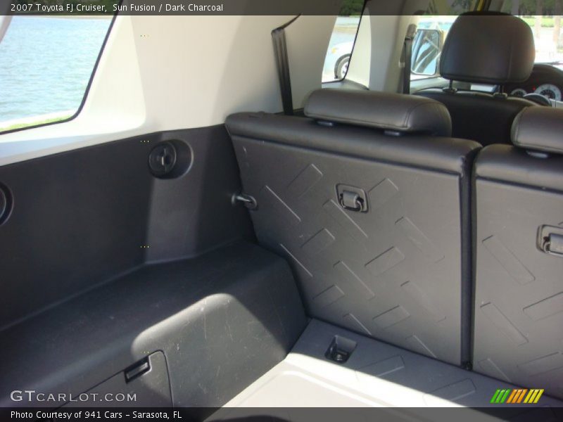 Sun Fusion / Dark Charcoal 2007 Toyota FJ Cruiser