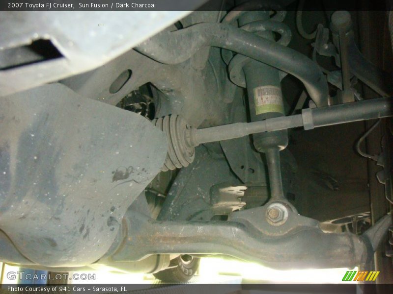 Undercarriage of 2007 FJ Cruiser 