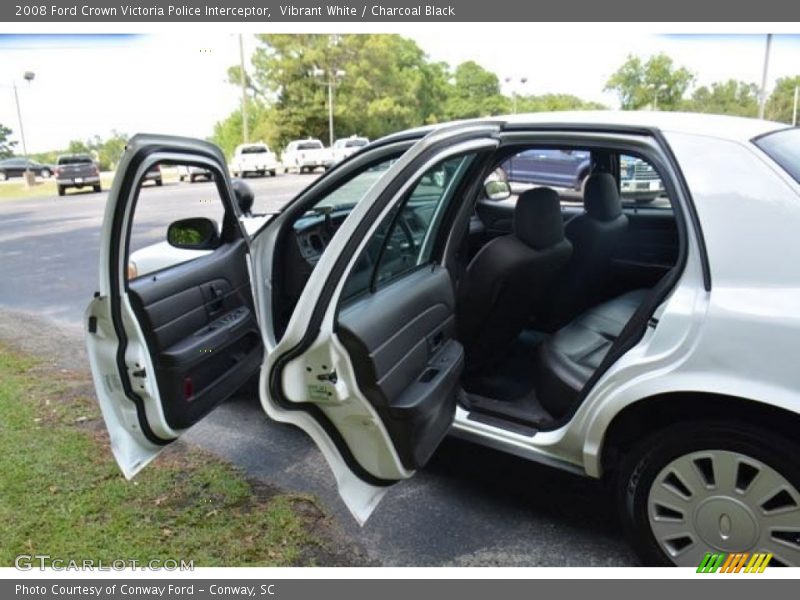 Vibrant White / Charcoal Black 2008 Ford Crown Victoria Police Interceptor