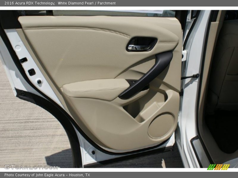 White Diamond Pearl / Parchment 2016 Acura RDX Technology