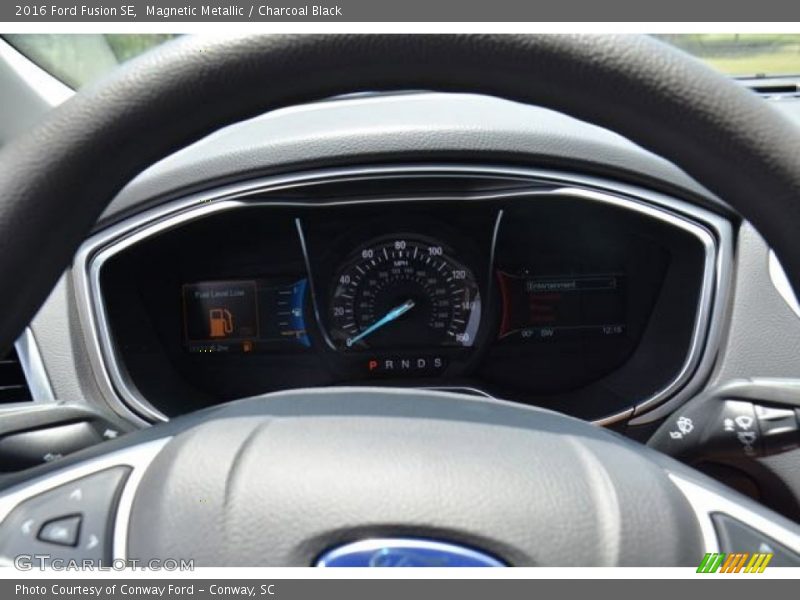 Magnetic Metallic / Charcoal Black 2016 Ford Fusion SE