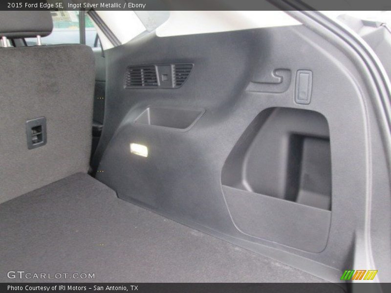 Ingot Silver Metallic / Ebony 2015 Ford Edge SE