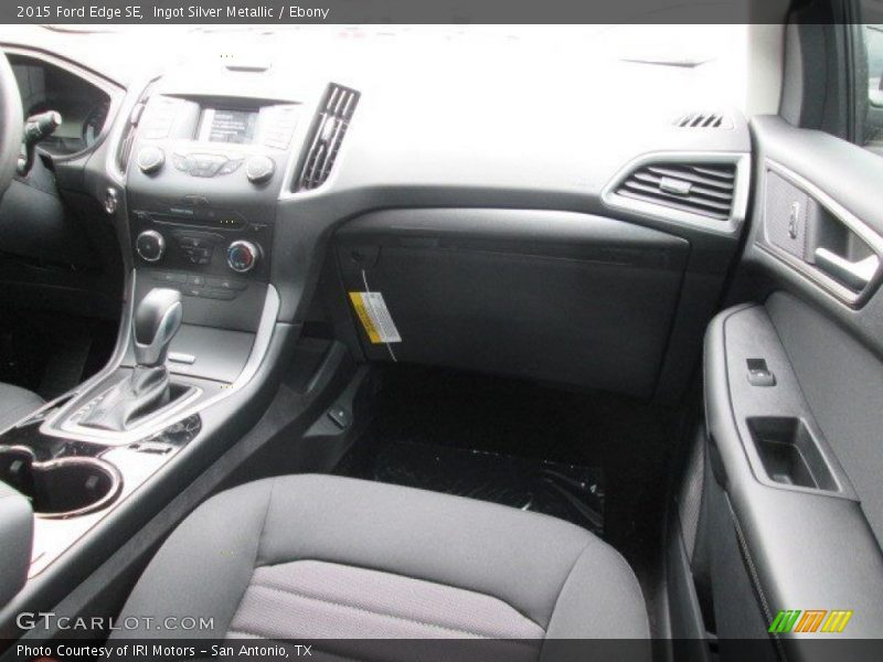 Ingot Silver Metallic / Ebony 2015 Ford Edge SE