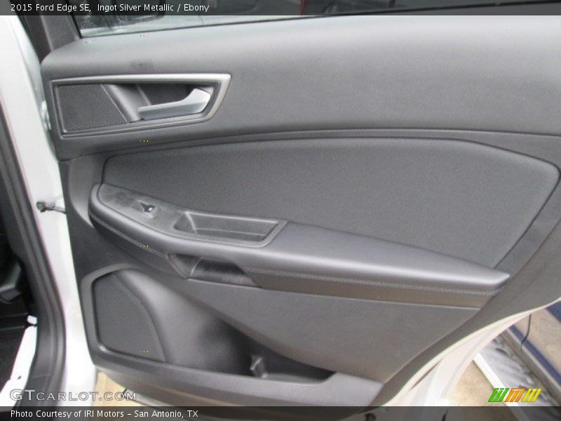Ingot Silver Metallic / Ebony 2015 Ford Edge SE