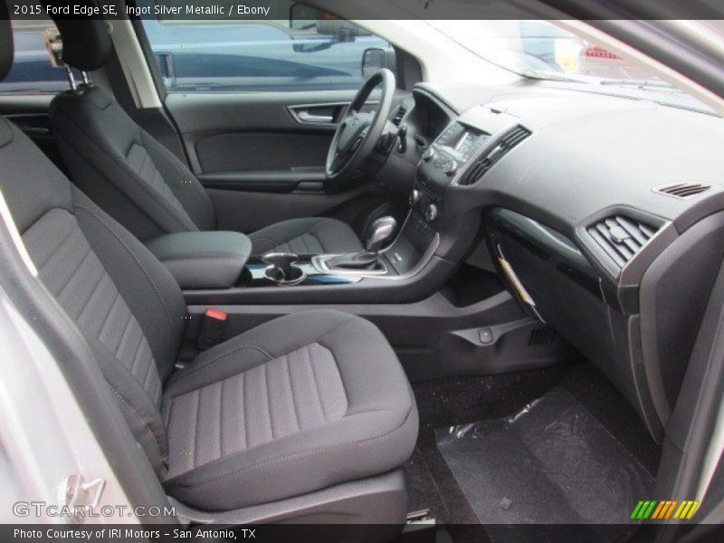 Ingot Silver Metallic / Ebony 2015 Ford Edge SE