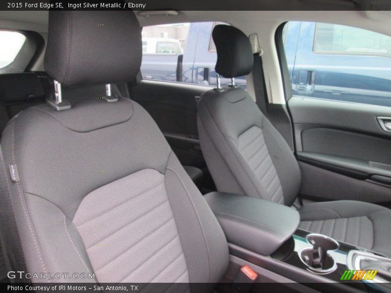 Ingot Silver Metallic / Ebony 2015 Ford Edge SE