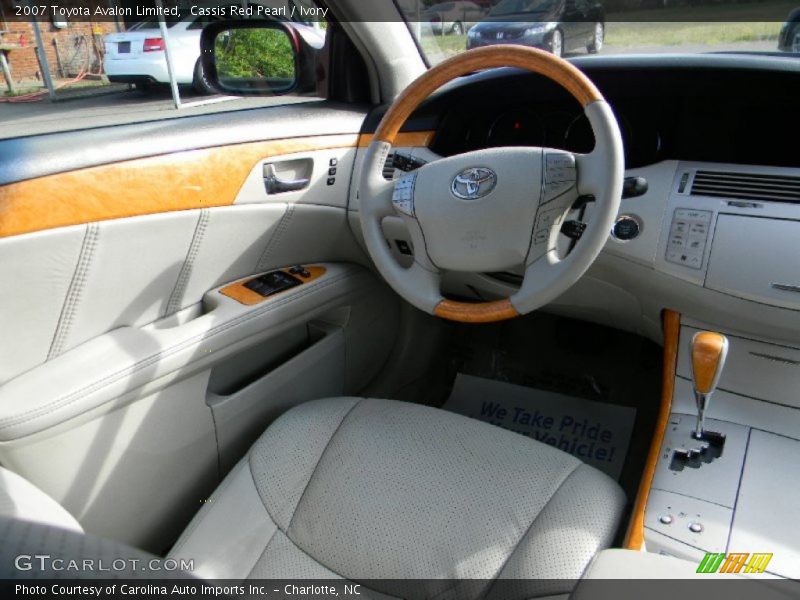 Cassis Red Pearl / Ivory 2007 Toyota Avalon Limited