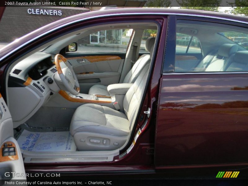 Cassis Red Pearl / Ivory 2007 Toyota Avalon Limited