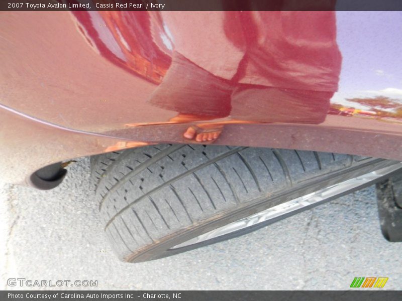 Cassis Red Pearl / Ivory 2007 Toyota Avalon Limited
